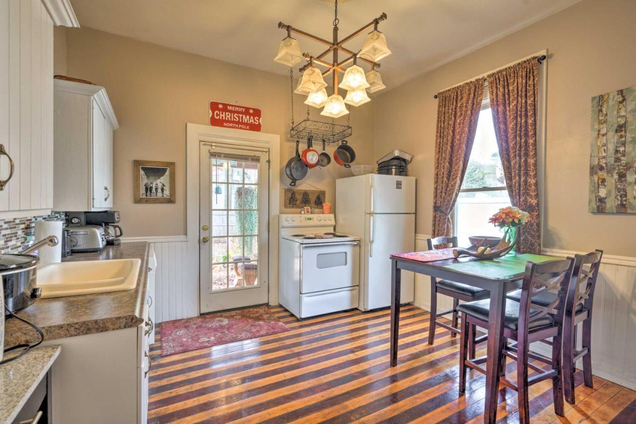 Spacious Victorian Home Quarter Mi To Holiday Valley! Ellicottville Eksteriør billede