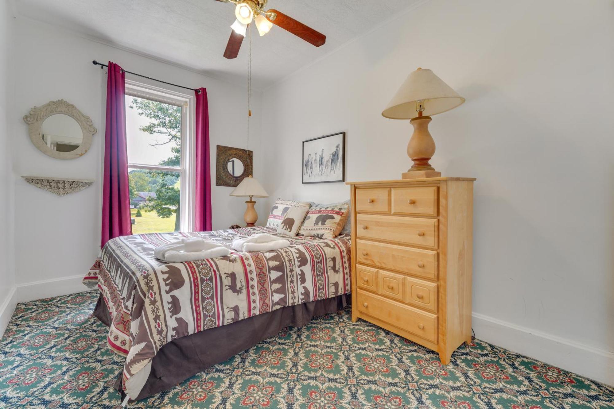 Spacious Victorian Home Quarter Mi To Holiday Valley! Ellicottville Eksteriør billede