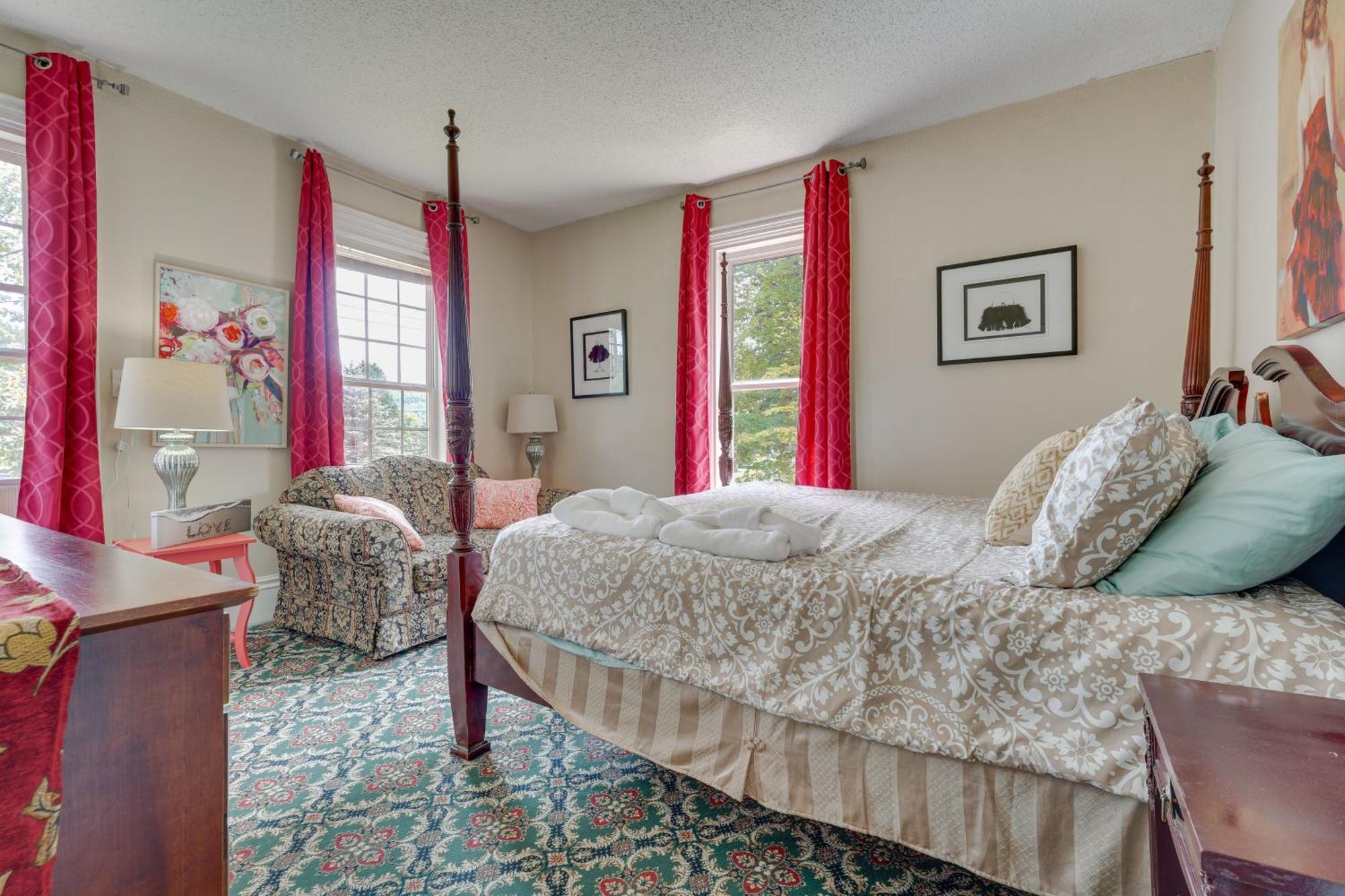Spacious Victorian Home Quarter Mi To Holiday Valley! Ellicottville Eksteriør billede