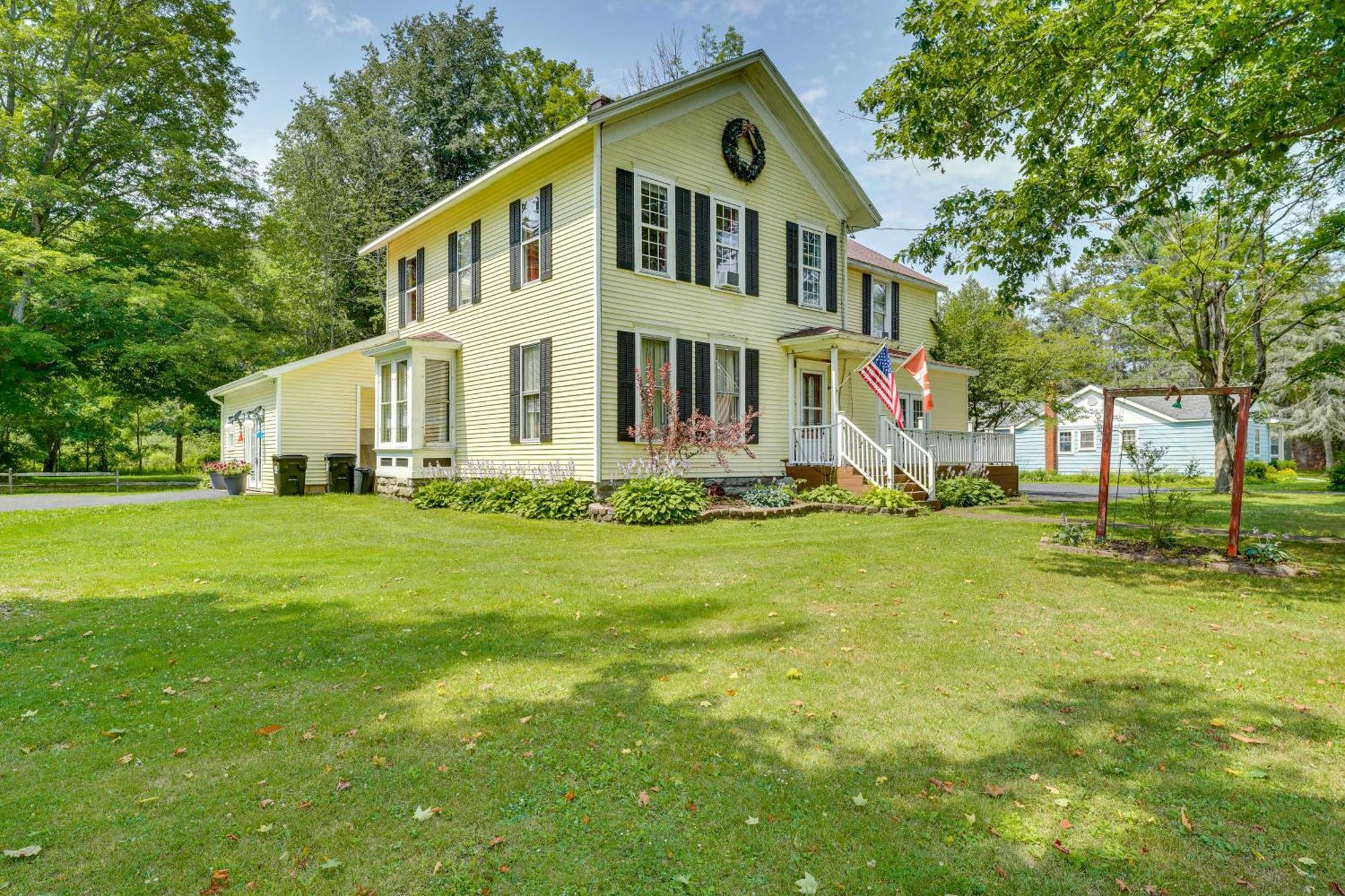 Spacious Victorian Home Quarter Mi To Holiday Valley! Ellicottville Eksteriør billede